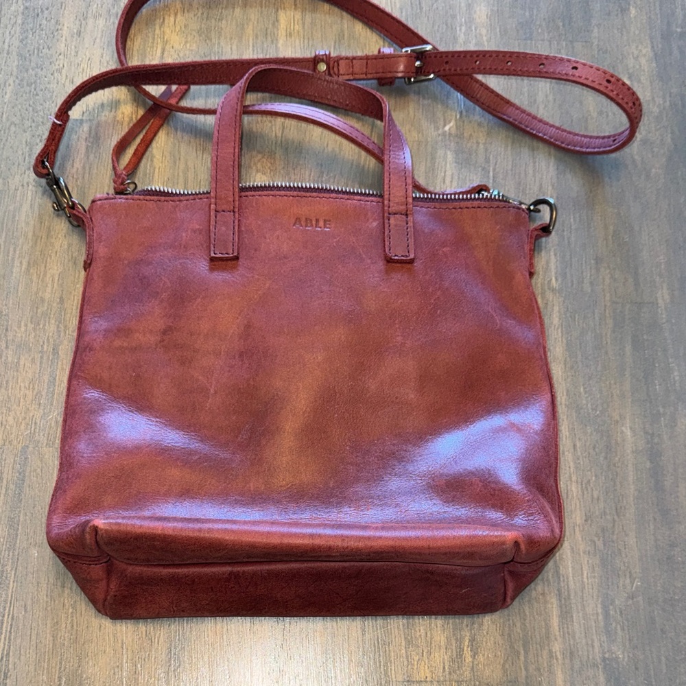 Able Abera Commuter Women's Leather Tote Bag in Burgundy